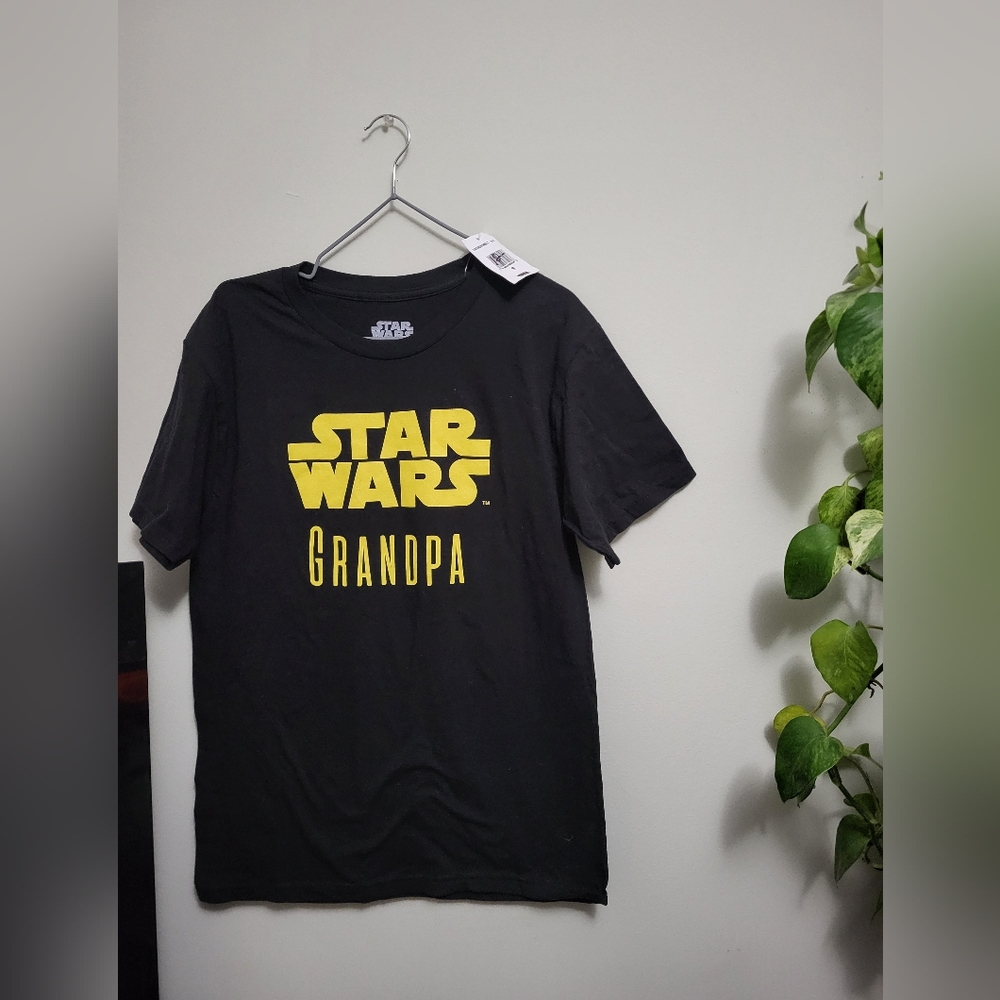 StarWars Grandpa Size Small T shirt new with tags